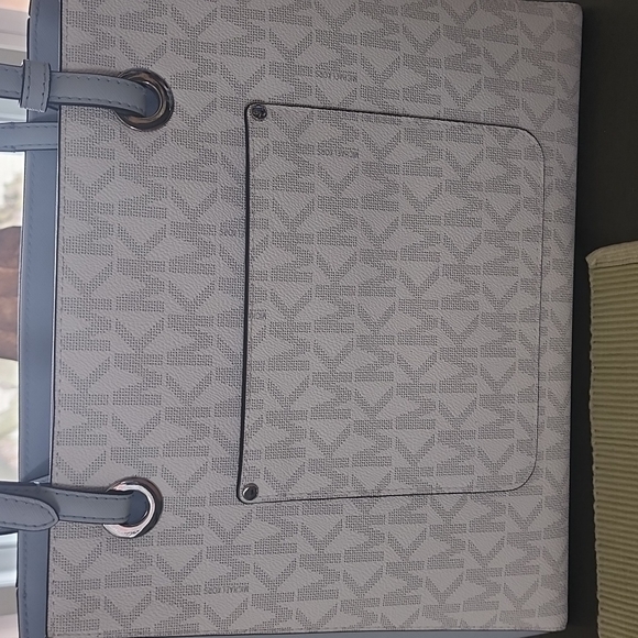 Micheal Kors MD MF Tote bag (NEW) - Picture 7 of 8